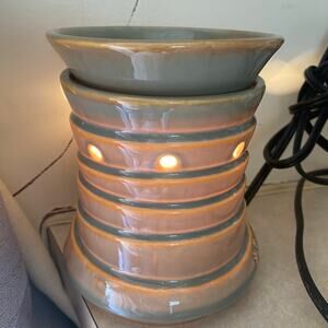 Scentsy Wax Warmer Bandeau Light Green Full Size Retired Works Complete Ribbed